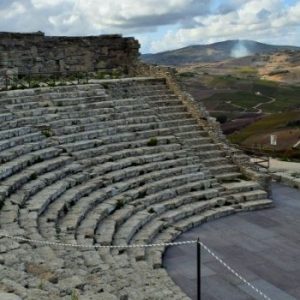 parco-archeologico-segesta-teatro-greco-provincia-di-trapani